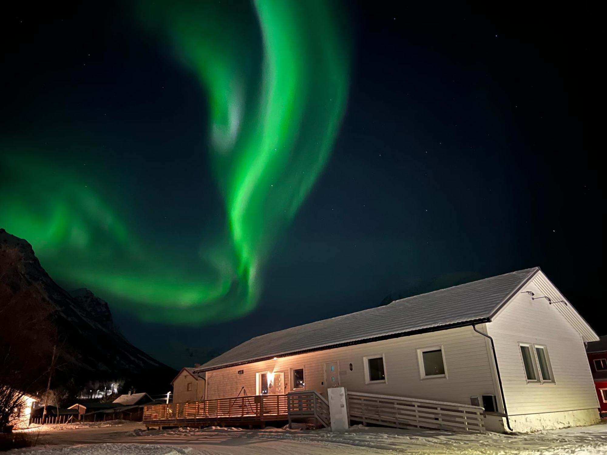 Alpan Apartments, Lyngenfjord Olderdalen Ngoại thất bức ảnh