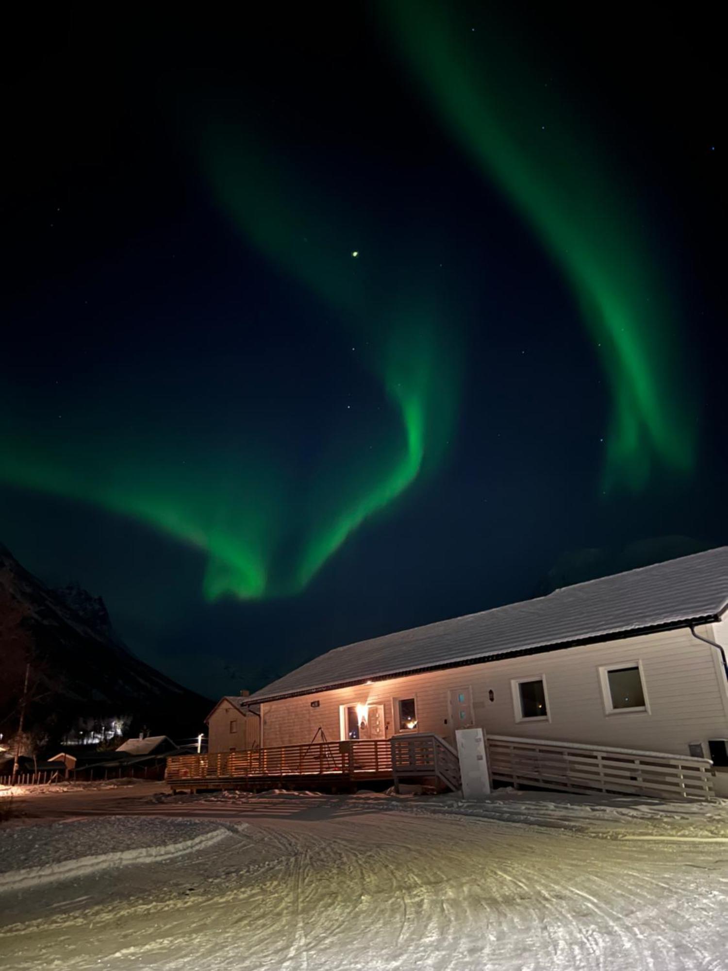 Alpan Apartments, Lyngenfjord Olderdalen Ngoại thất bức ảnh