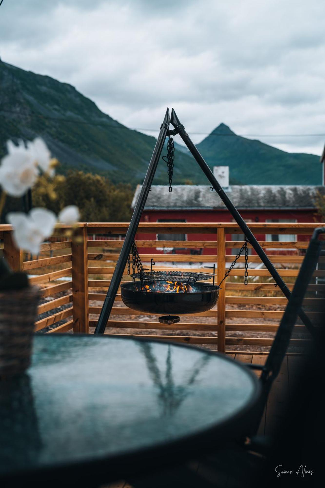 Alpan Apartments, Lyngenfjord Olderdalen Ngoại thất bức ảnh
