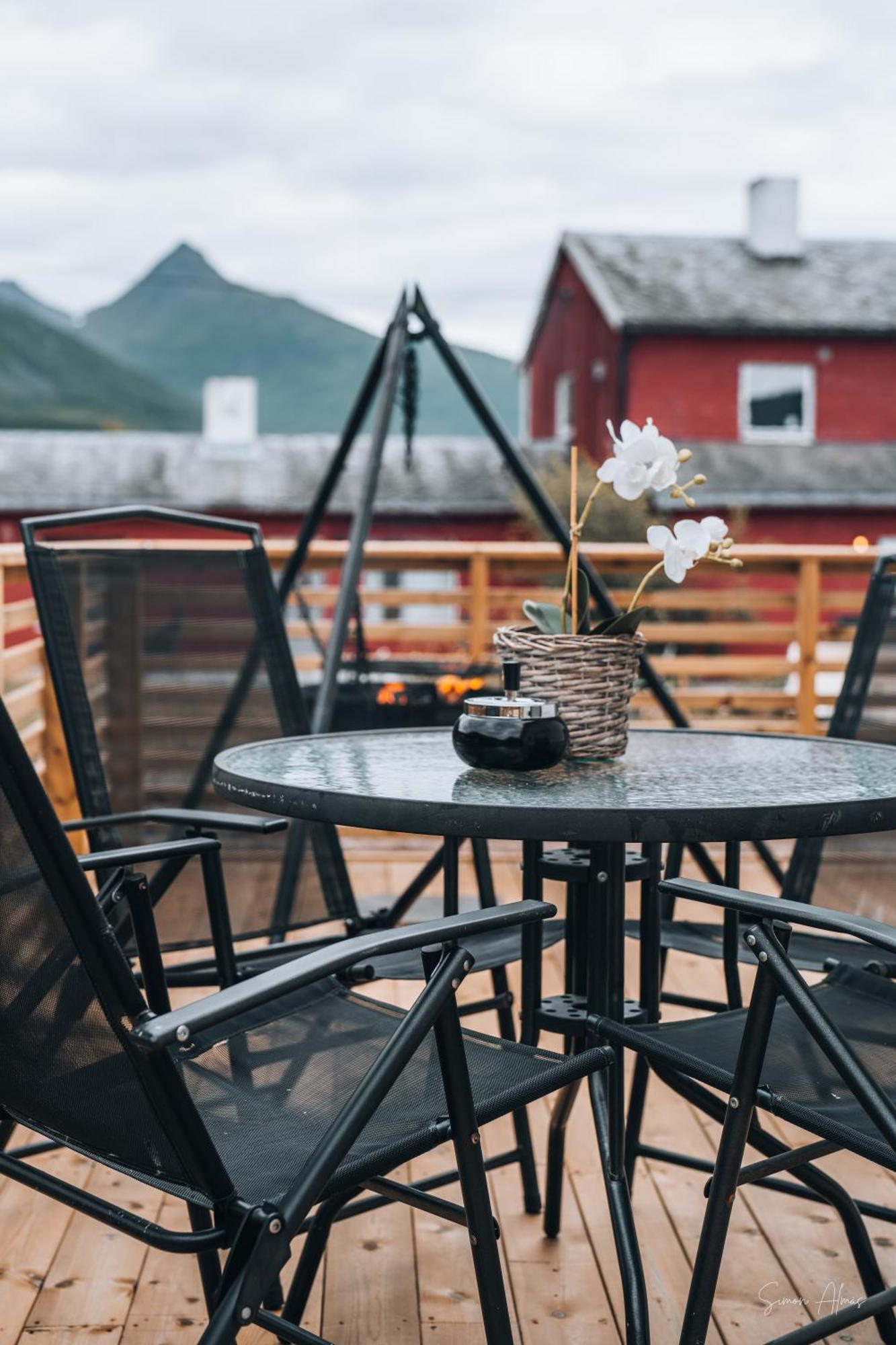 Alpan Apartments, Lyngenfjord Olderdalen Ngoại thất bức ảnh