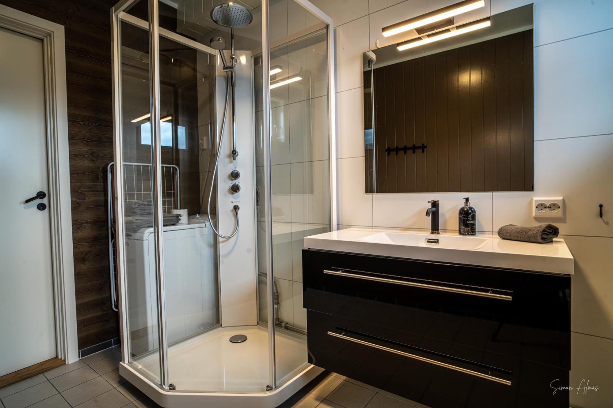 Alpan Apartments, Lyngenfjord Olderdalen Ngoại thất bức ảnh